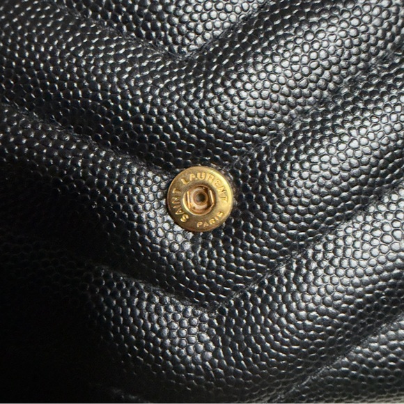 Saint Laurent CASSANDRE MATELASSÉ BLACK ENVELOPE WALLET GRAIN DE POUDRE LEATHER - Picture 9 of 12